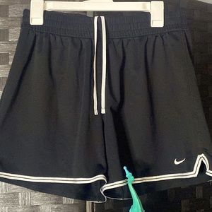 Women’s Nike shorts black dri-fit Medium